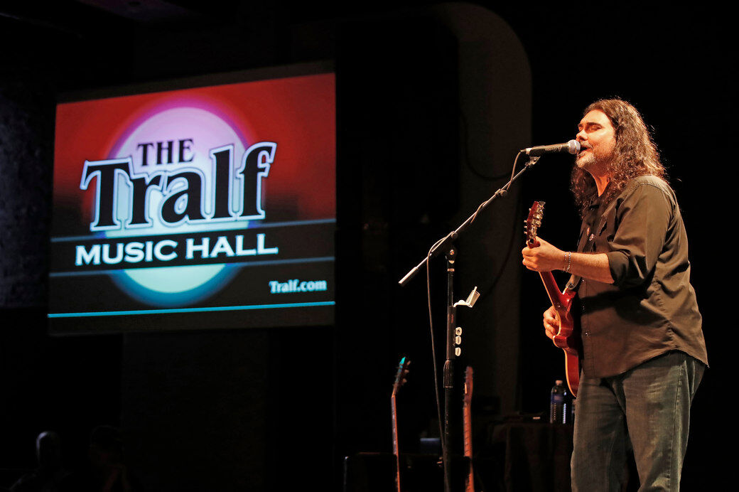 Tralf final show